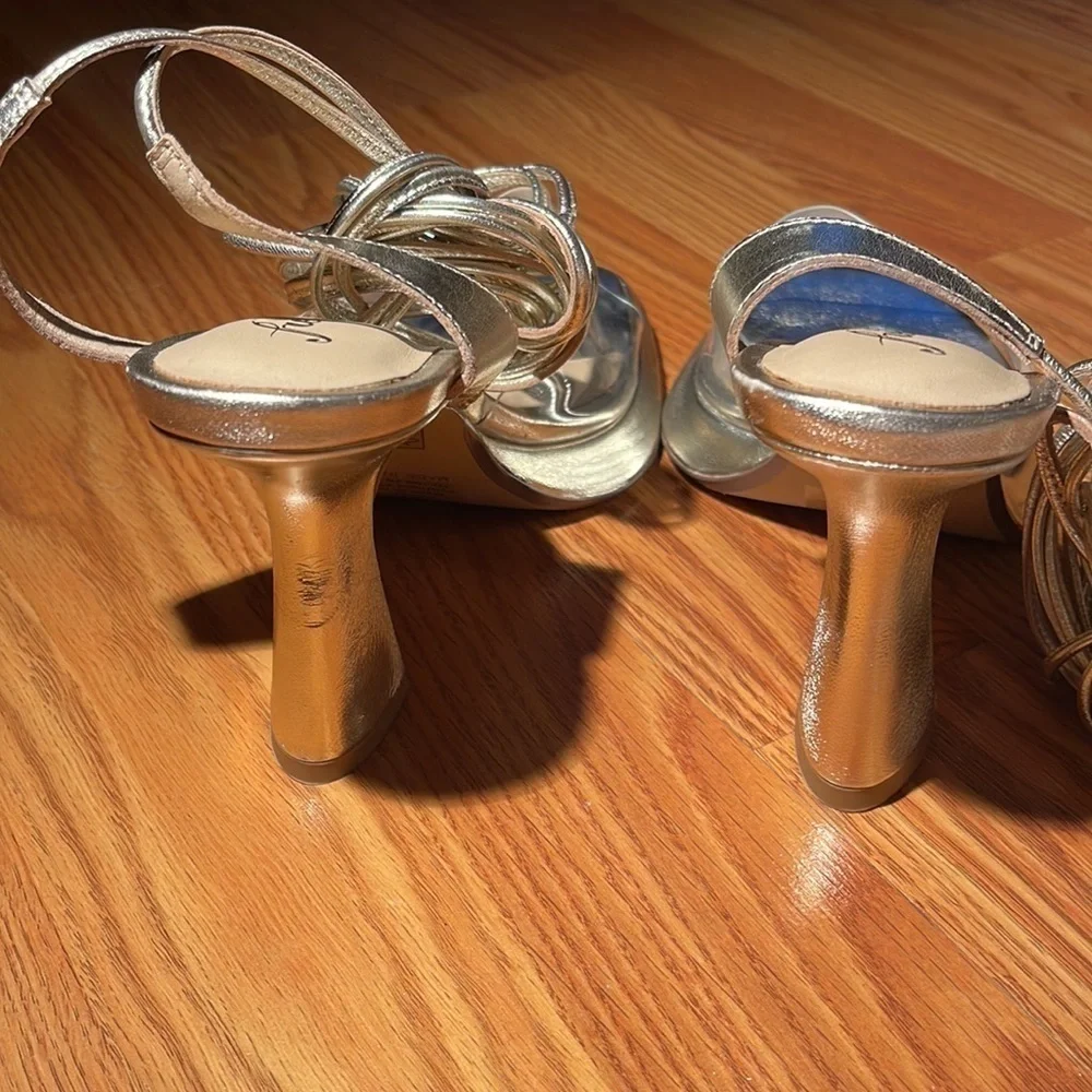 Free People Camilla Vinyl Heels. - Picture 2 of 6